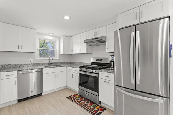 $449,900 | 71 Franklin Street, Derry, NH 03038