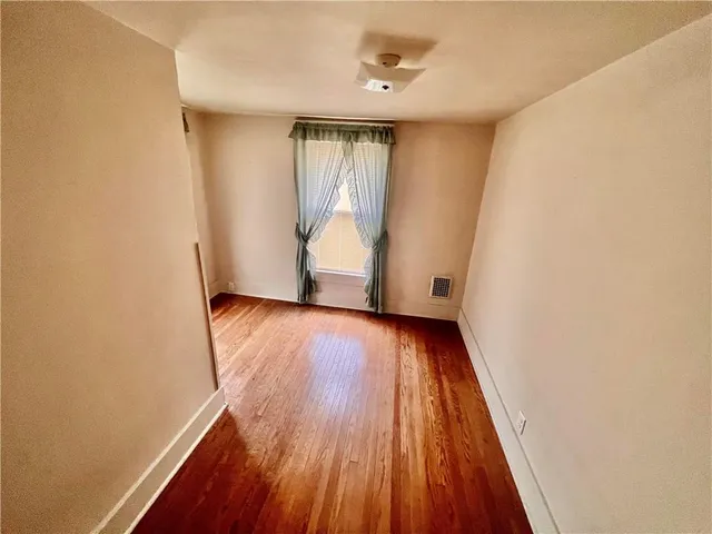 $1,300 | 1035 Beckford Street, New Castle, PA 16101