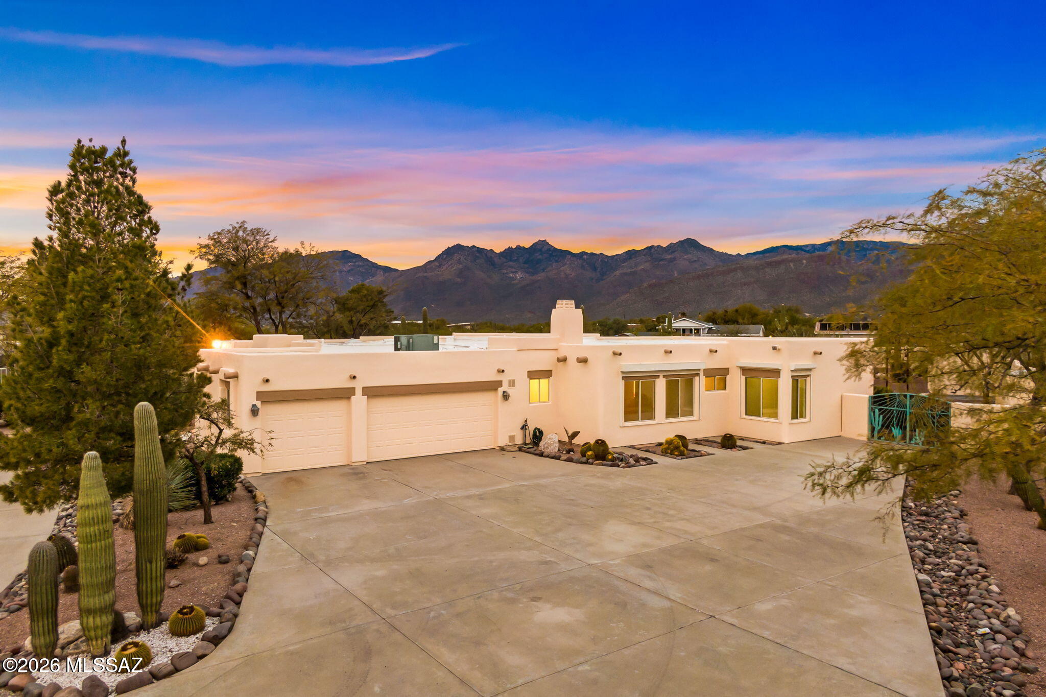 3655 North Harrison Road Tucson, AZ 85749 - Photo 3 of 51 a view of a house with a yard