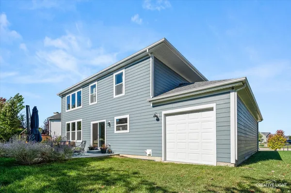 $565,000 | 24539 Bantry Drive, Shorewood, IL 60404