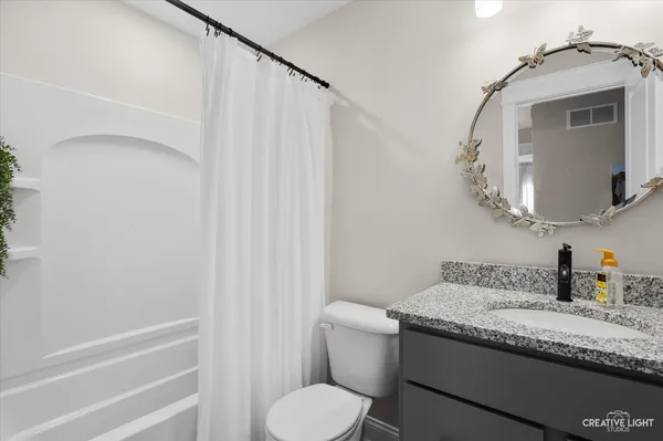 $565,000 | 24539 Bantry Drive, Shorewood, IL 60404