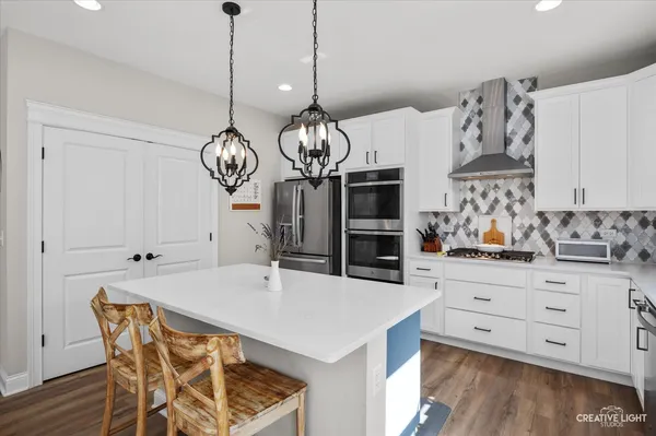 $565,000 | 24539 Bantry Drive, Shorewood, IL 60404