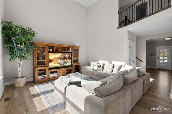 $565,000 | 24539 Bantry Drive, Shorewood, IL 60404