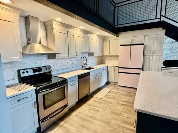 $2,700 | 950 Broadway, Unit 10, Chelsea, MA 02150