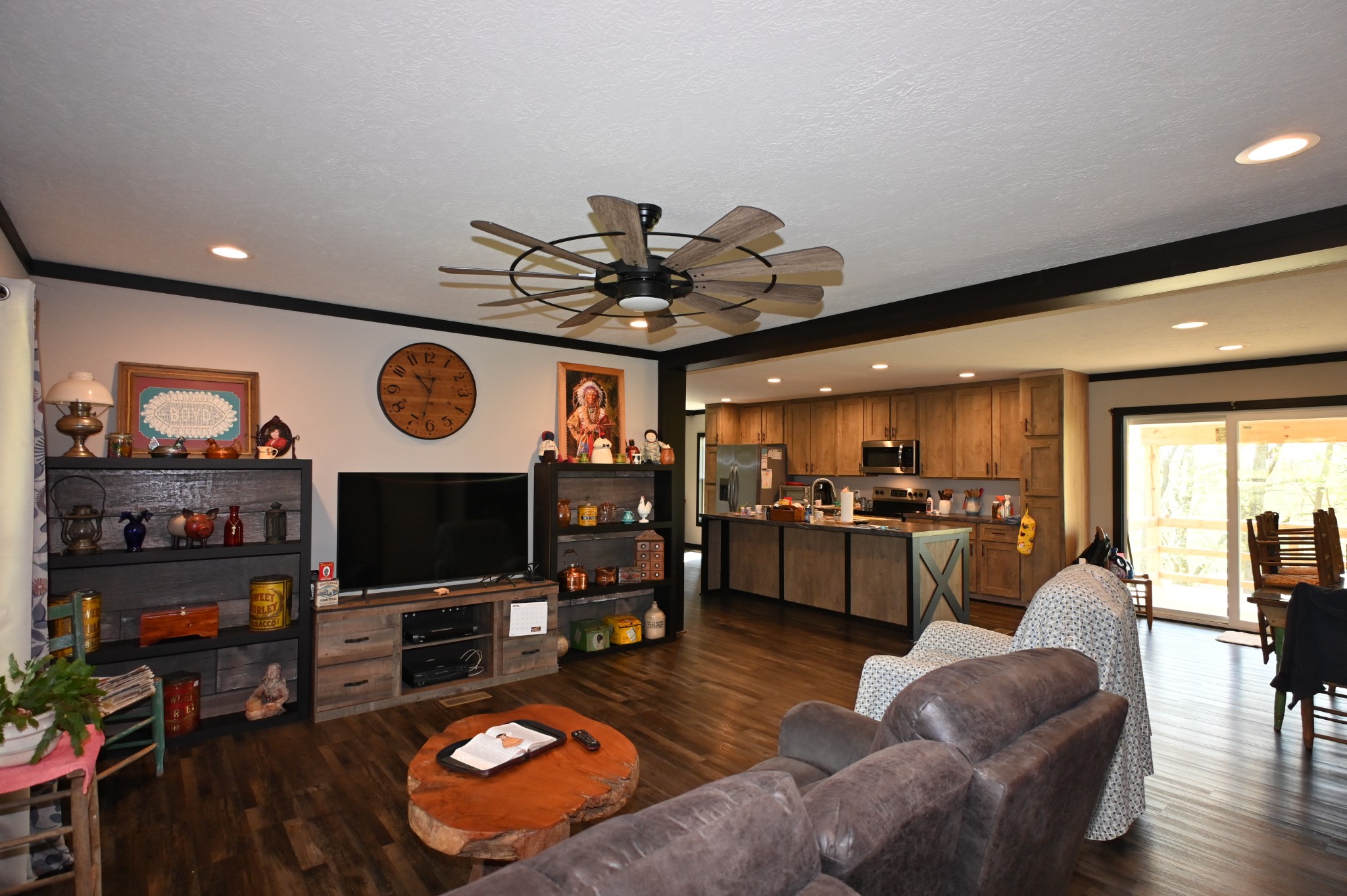 293 Horseshoe Bend Road Linden, TN 37096 - Photo 11 of 39