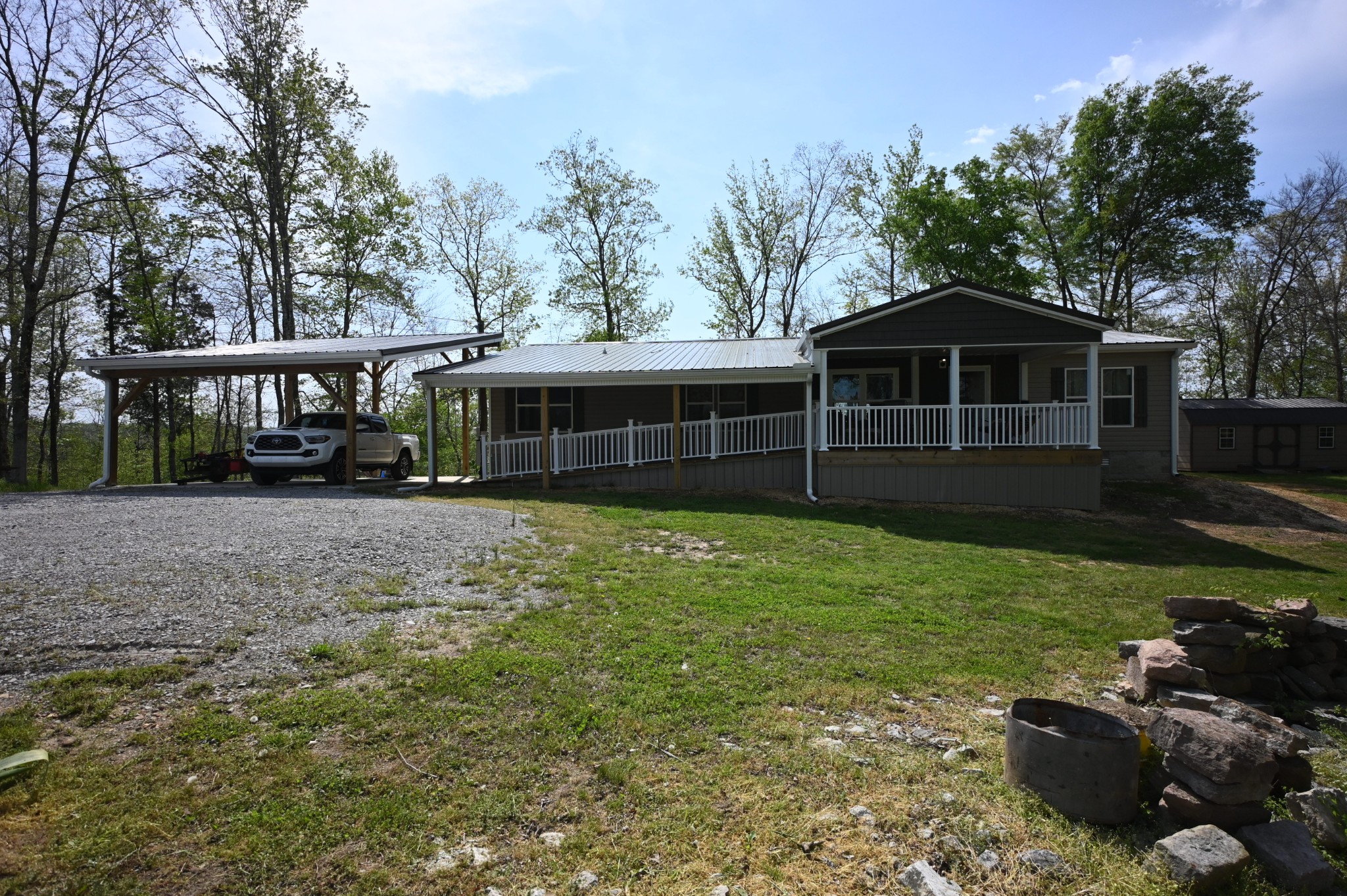 293 Horseshoe Bend Road Linden, TN 37096 - Photo 3 of 39