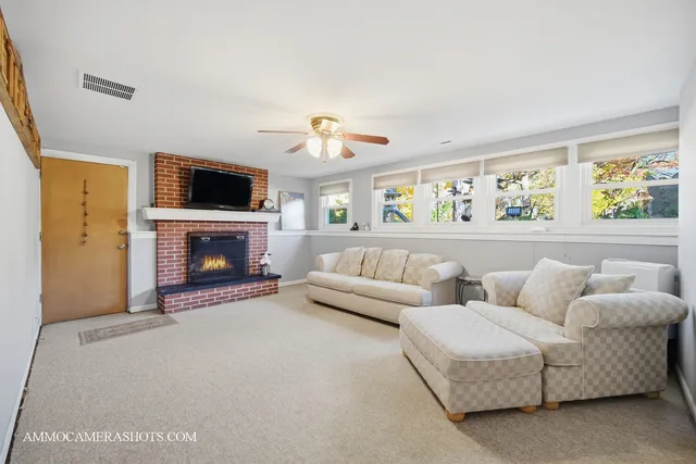 $474,900 | 817 Woodland Hills Road, Batavia, IL 60510