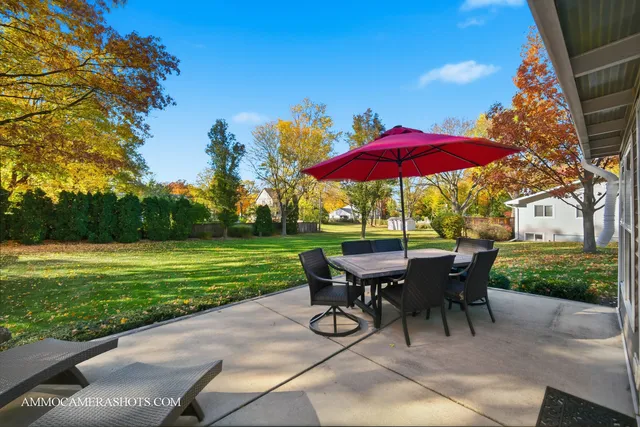 $474,900 | 817 Woodland Hills Road, Batavia, IL 60510