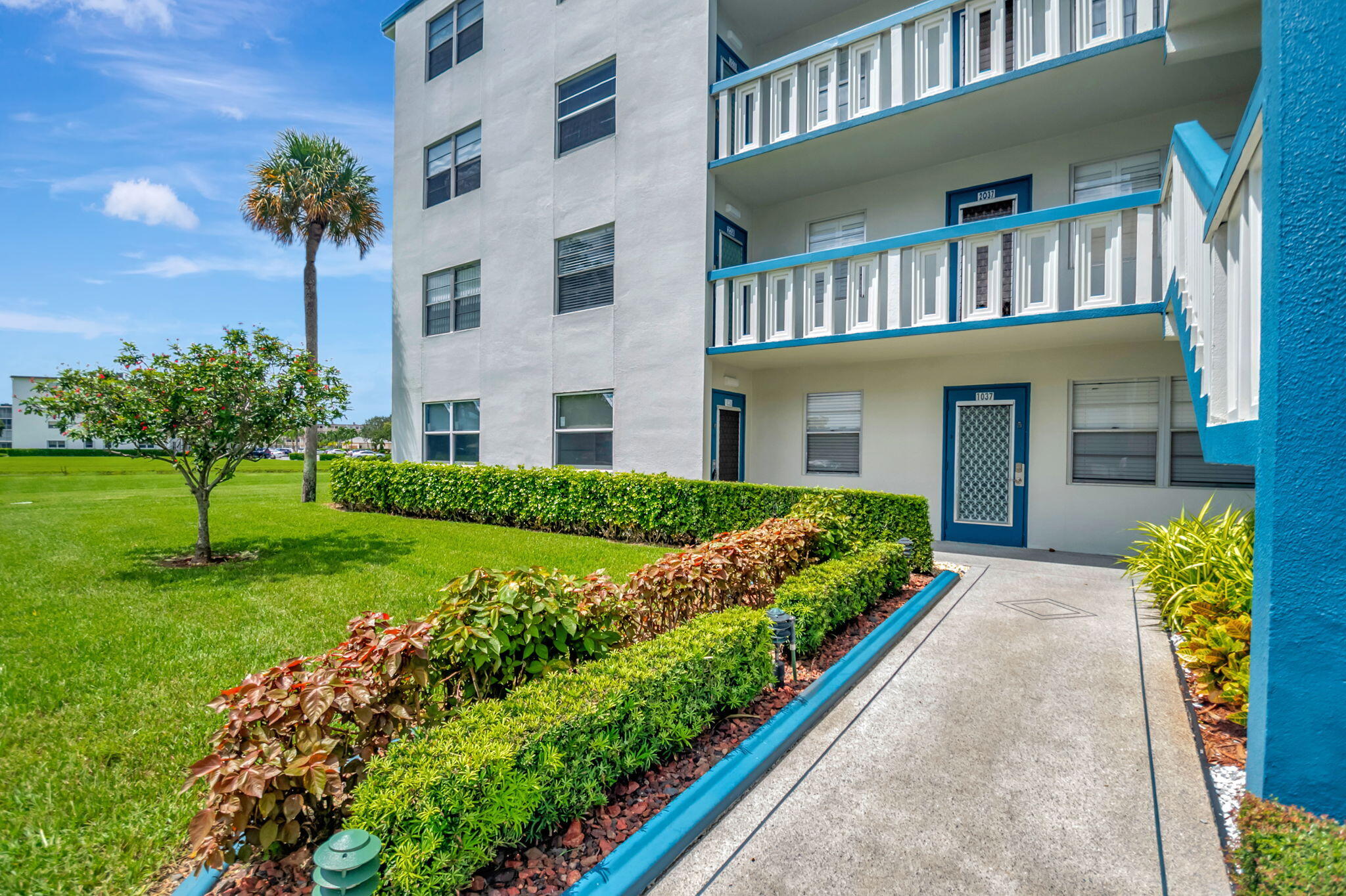1038 Lincoln B Boca Raton, FL 33434 - Photo 1 of 51 1038 Lincoln B