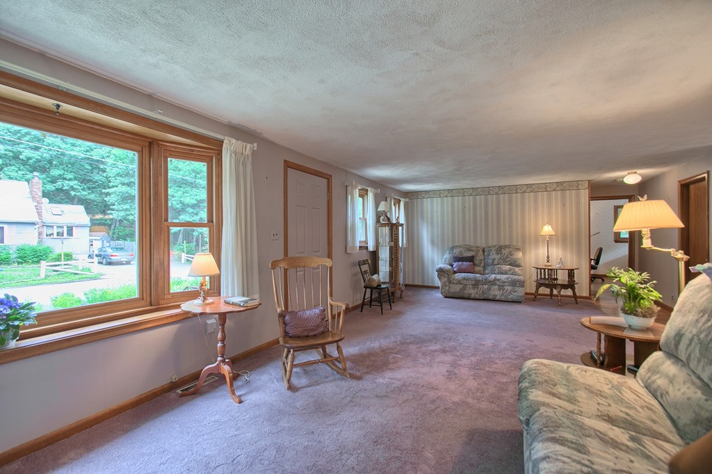 21 Easement Road Tewksbury, MA 01876 - Photo 12 of 29 Gallery Image 12