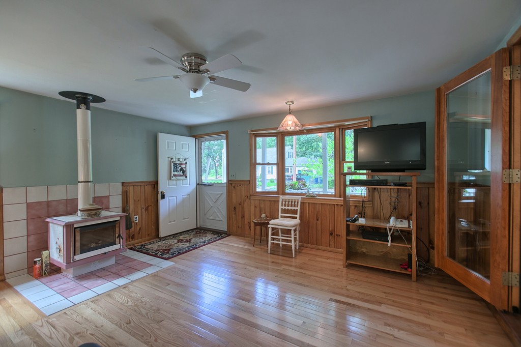 21 Easement Road Tewksbury, MA 01876 - Photo 18 of 29 Gallery Image 18