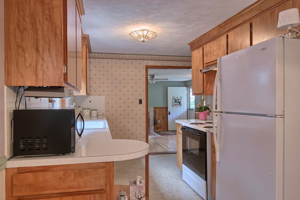 21 Easement Road Tewksbury, MA 01876 - Photo 23 of 29 Gallery Image 23