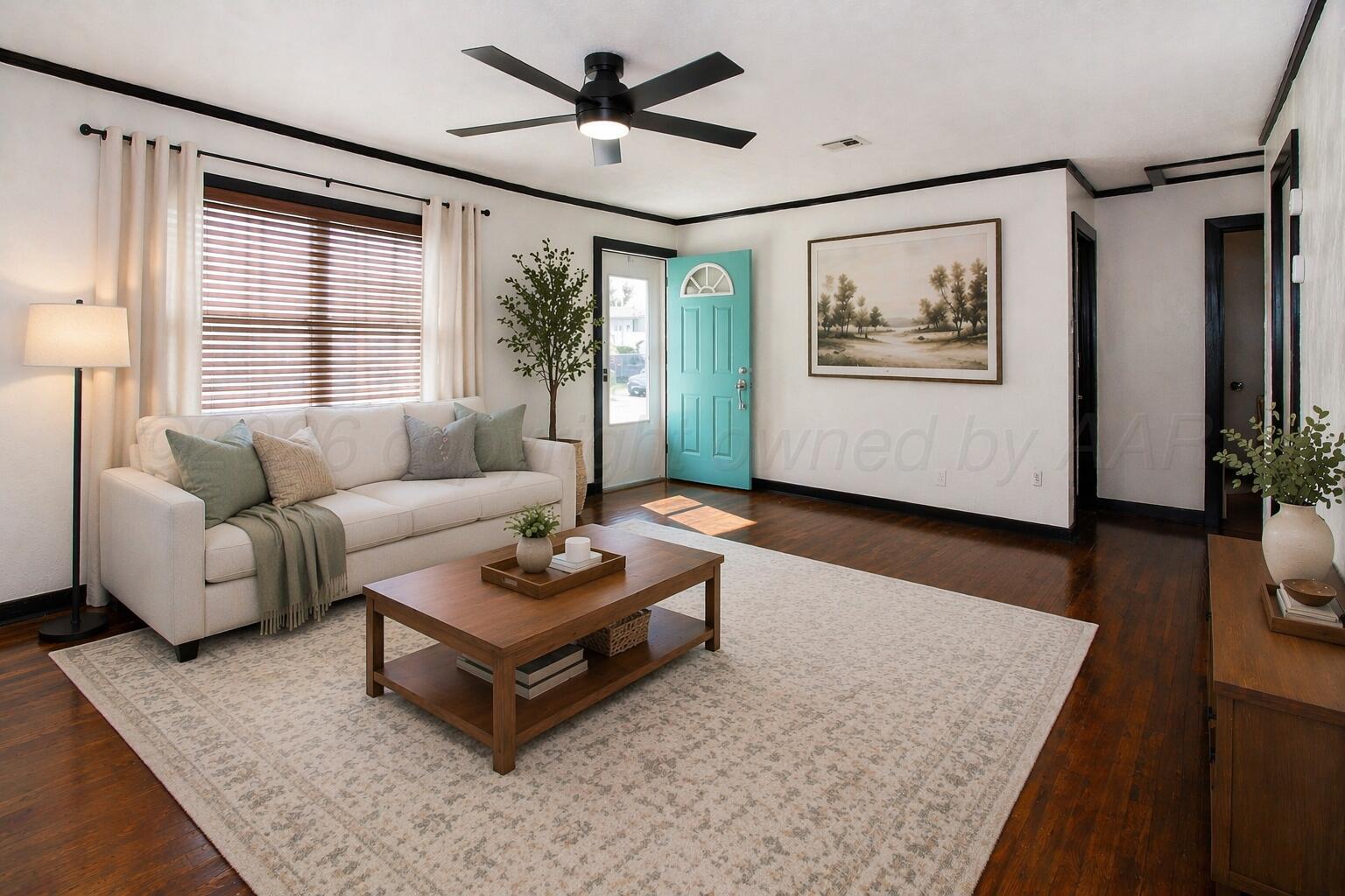 4612 Cline Road Amarillo, TX 79110 - Photo 5 of 40 Livingroom - Virtually Staged
