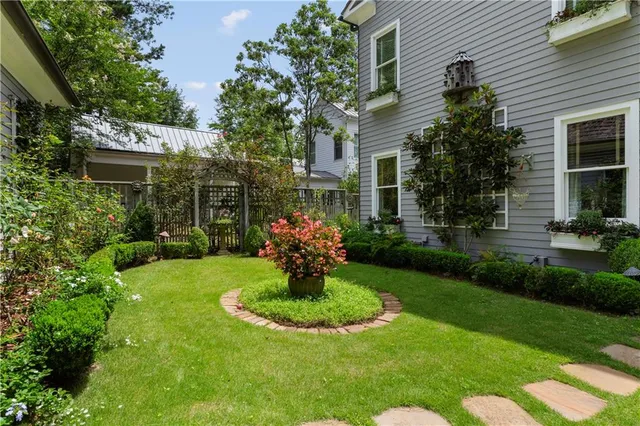 $1,195,000 | 9032 Selborne Lane, Chattahoochee Hills, GA 30268