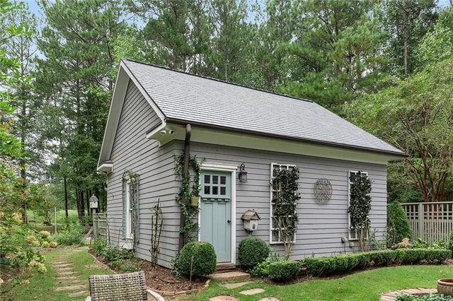 $1,195,000 | 9032 Selborne Lane, Chattahoochee Hills, GA 30268