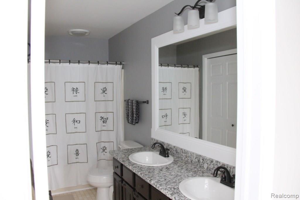 2368 Pleasant View Drive Rochester Hills, MI 48306 - Photo 19 of 19