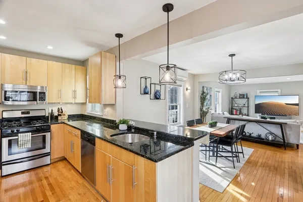 $2,950 | 39 Forest Street, Unit 39, Arlington, MA 02476
