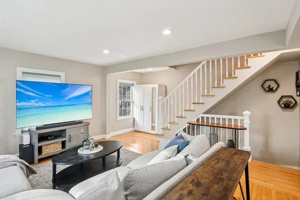 $2,950 | 39 Forest Street, Unit 39, Arlington, MA 02476