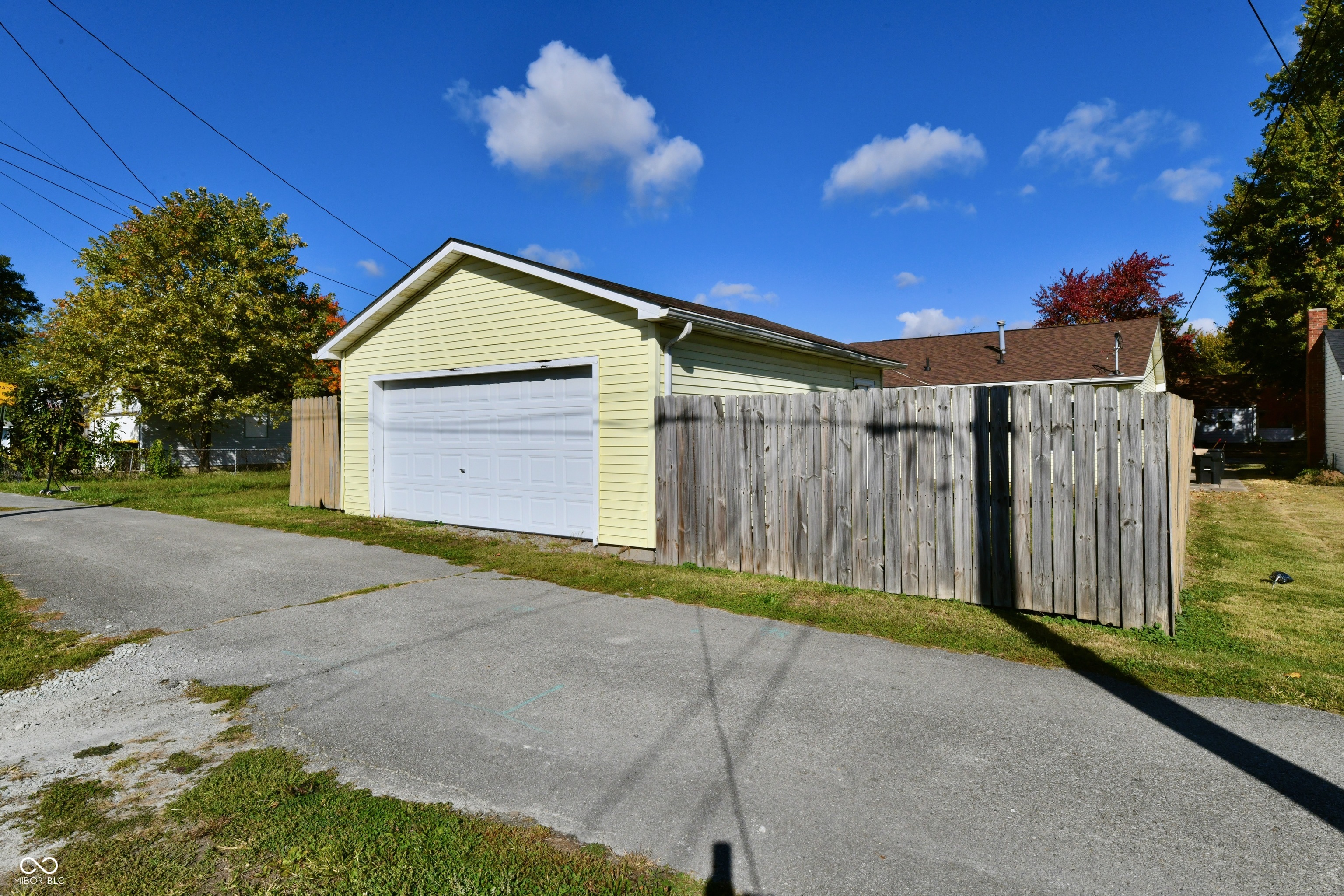 423 East 37th Street Anderson, IN 46013 - Photo 14 of 26