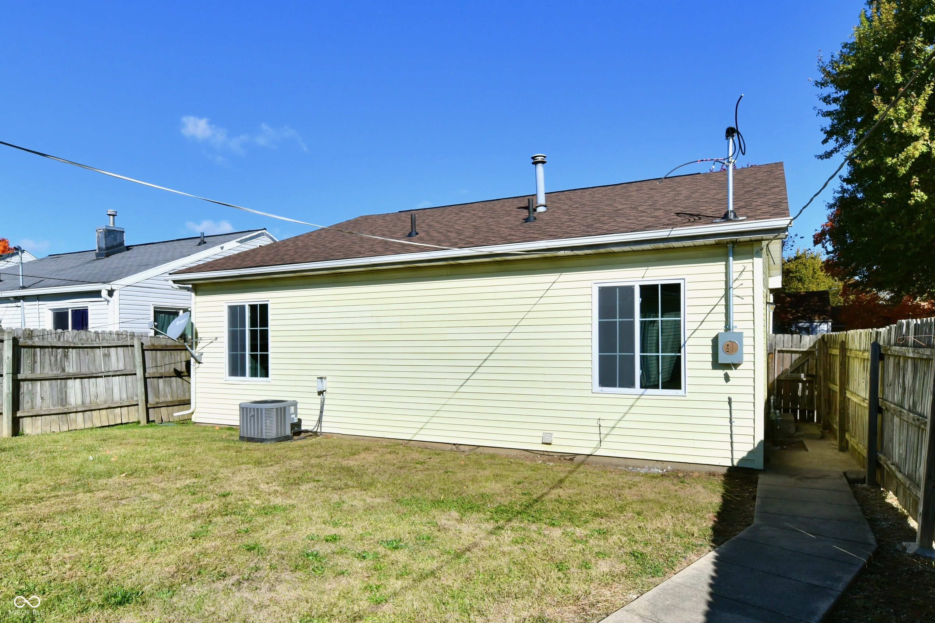 423 East 37th Street Anderson, IN 46013 - Photo 18 of 26