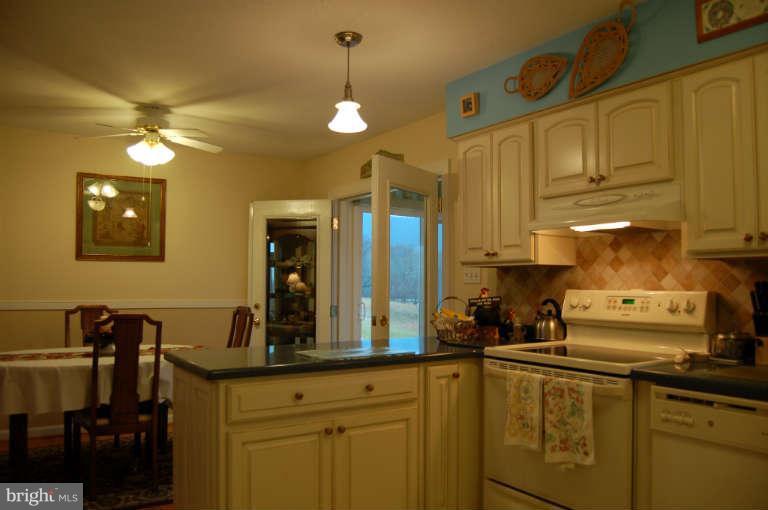 536 Poor House Road Front Royal, VA 22630 - Photo 19 of 30 Kitchen