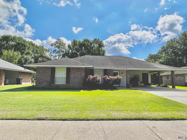 $1,950 | 9955 Buttercup Drive, Baton Rouge, LA 70809