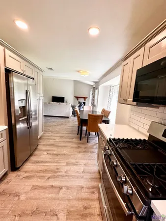 $1,950 | 9955 Buttercup Drive, Baton Rouge, LA 70809
