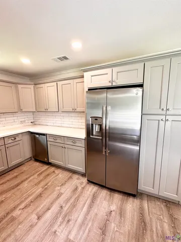 $2,100 | 9955 Buttercup Drive, Baton Rouge, LA 70809