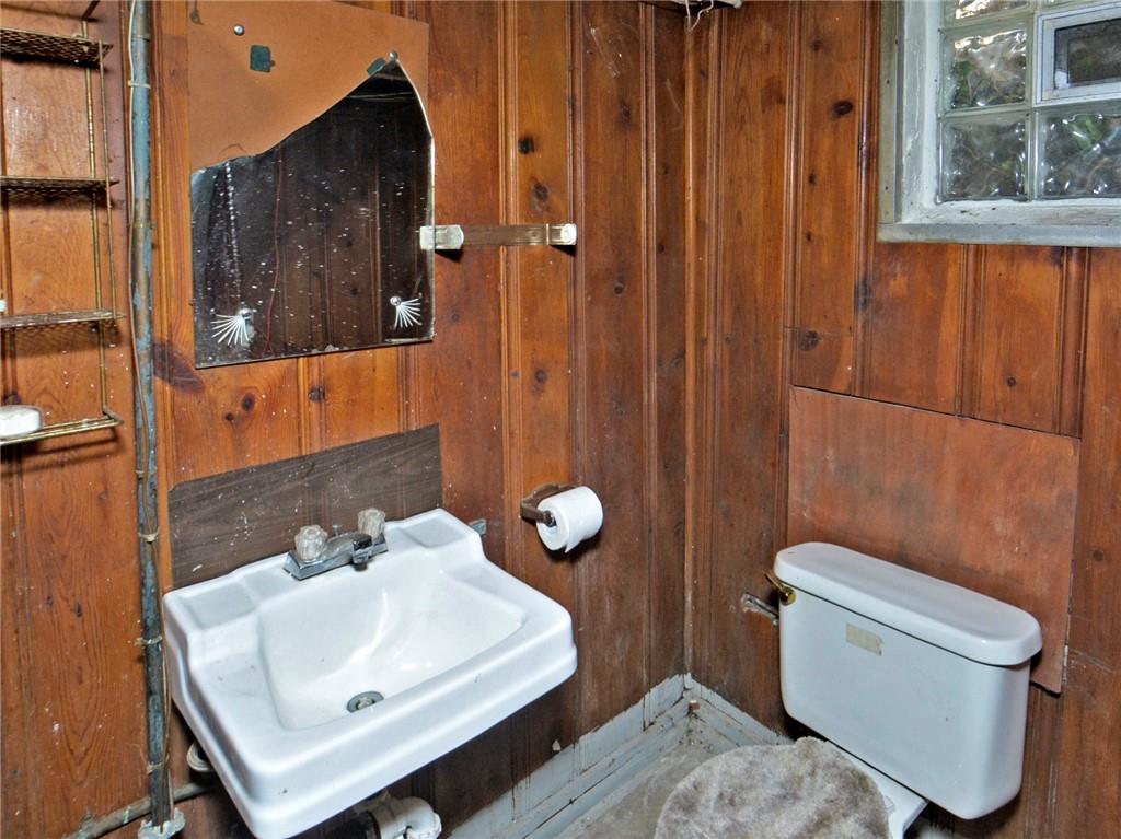 8891 Frankstown Road Pittsburgh, PA 15235 - Photo 21 of 25 Gallery Image 21