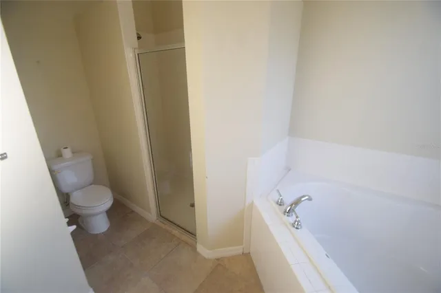 $2,100 | 823 Krenson Woods Lane, Lakeland, FL 33813