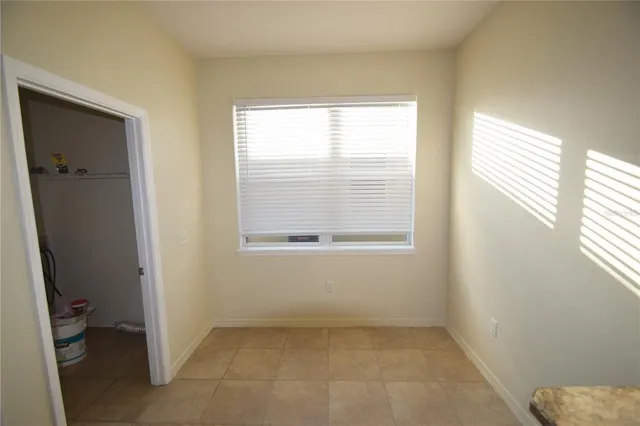 $2,100 | 823 Krenson Woods Lane, Lakeland, FL 33813