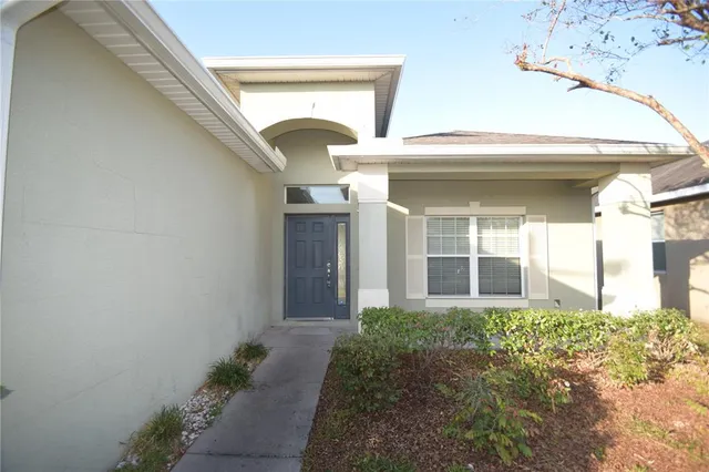 $2,100 | 823 Krenson Woods Lane, Lakeland, FL 33813