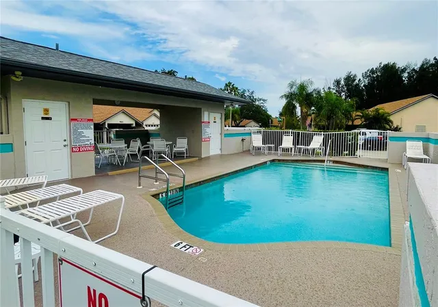 $269,900 | 4123 3rd Avenue West, Palmetto, FL 34221