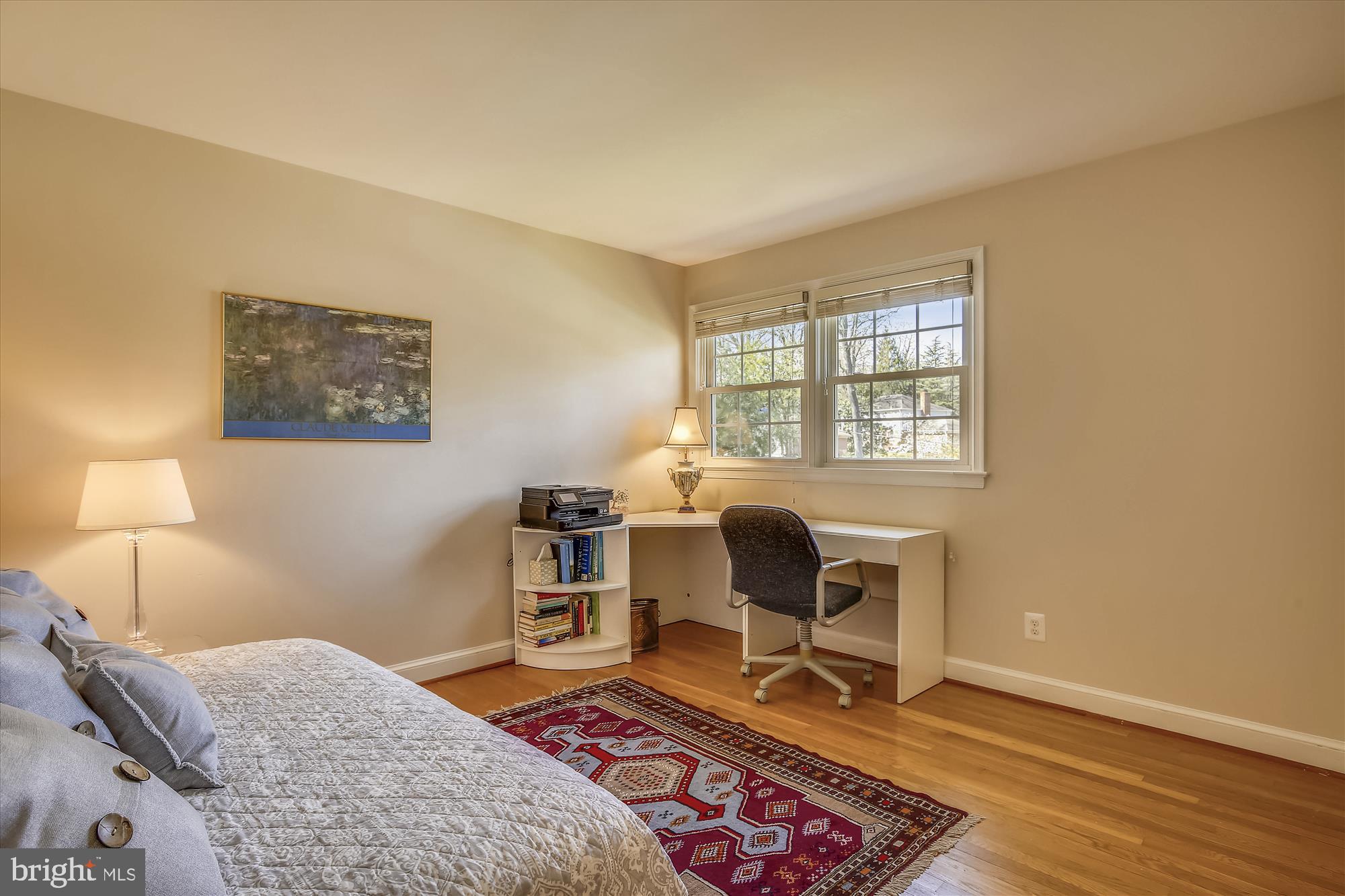7107 Devonshire Road Alexandria, VA 22307 - Photo 28 of 42 Nice light in 3rd bedroom on upper lvl