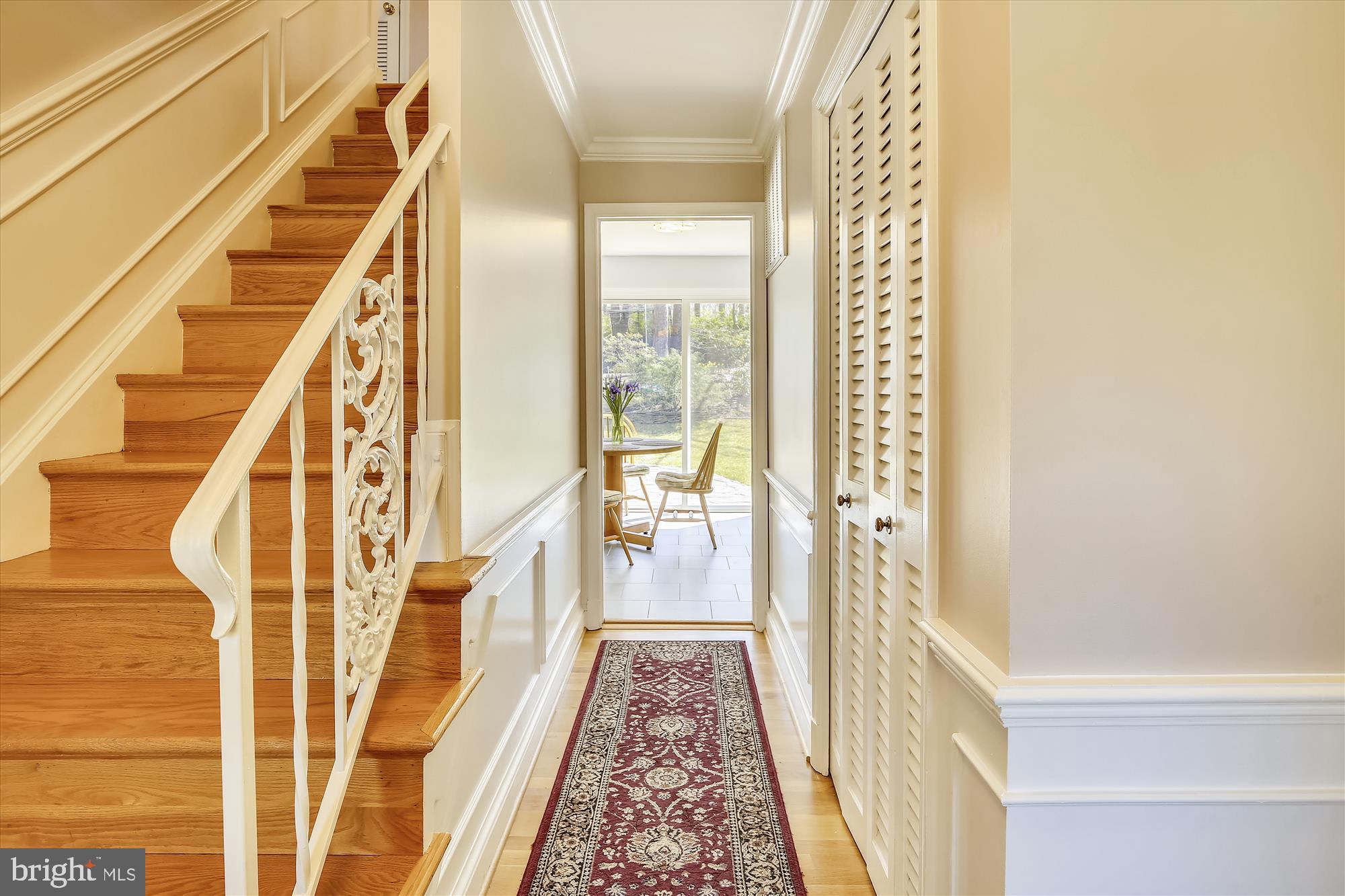 7107 Devonshire Road Alexandria, VA 22307 - Photo 4 of 42 Large entrance hall with coat closet