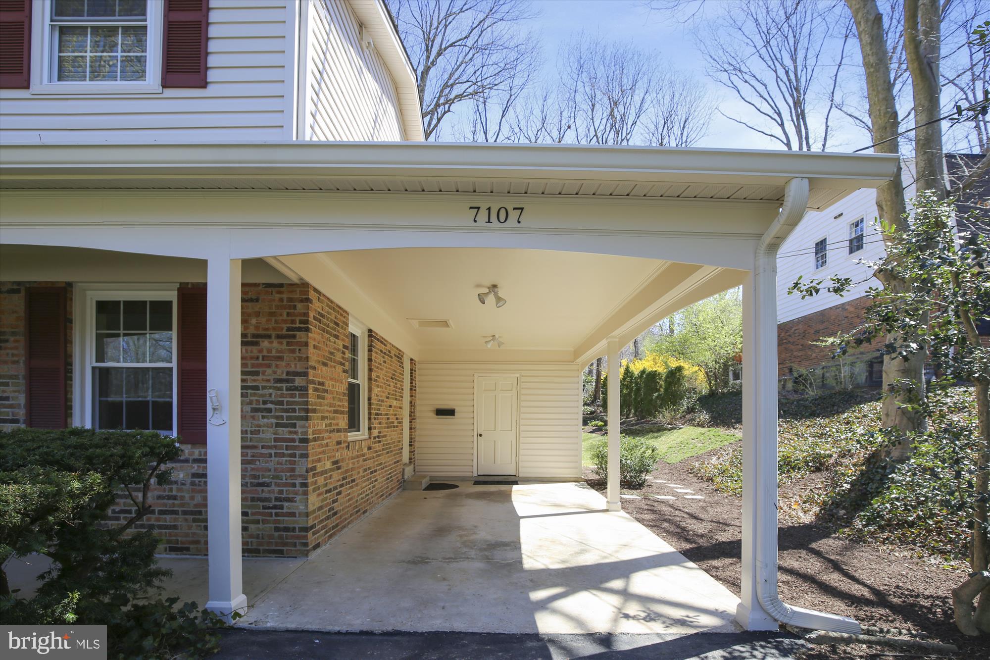 7107 Devonshire Road Alexandria, VA 22307 - Photo 36 of 42 You can walk right in without getting wet