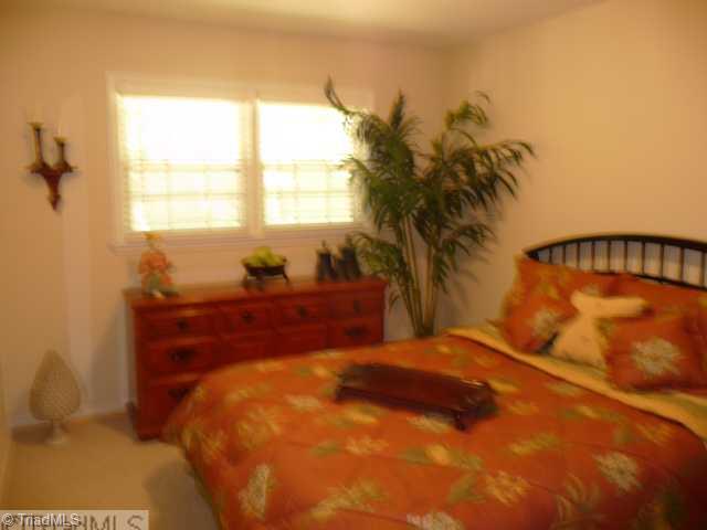 907 Oakview Road High Point, NC 27265 - Photo 11 of 14 4th Bedroom.