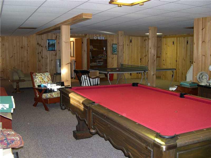 11 High Street Rangeley, ME 04970 - Photo 5 of 55 Den/Family/Great Room.