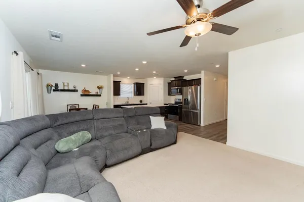 $395,000 | 563 Blue Ridge Street, Tulare, CA 93274