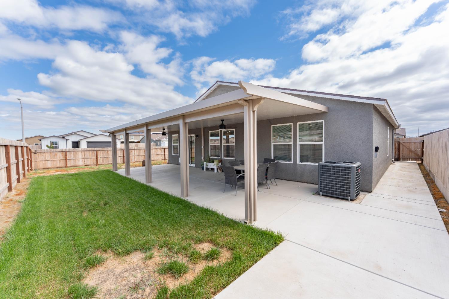 563 Blue Ridge Street Tulare, CA 93274 - Photo 23 of 26