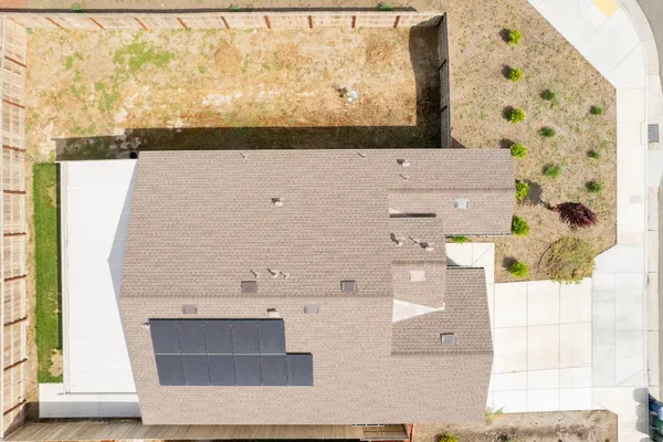 $395,000 | 563 Blue Ridge Street, Tulare, CA 93274