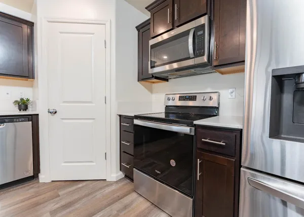 $395,000 | 563 Blue Ridge Street, Tulare, CA 93274