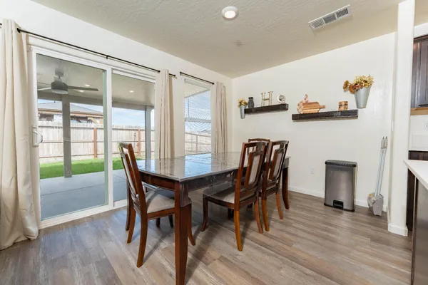 $395,000 | 563 Blue Ridge Street, Tulare, CA 93274
