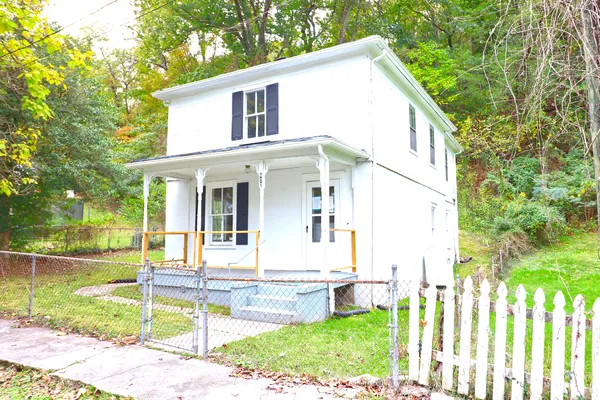 $70,000 | 420 Chalybeate Avenue, Iron Gate, VA 24448