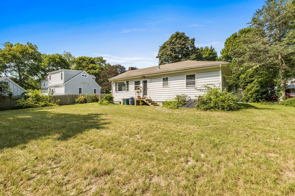 201 Captain Peirce Road Scituate, MA 02066 - Photo 7 of 26 Gallery Image 7