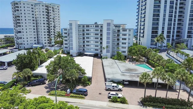 $850,000 | 1530 South Ocean Boulevard, Unit 12, Lauderdale-by-the-Sea, FL 33062