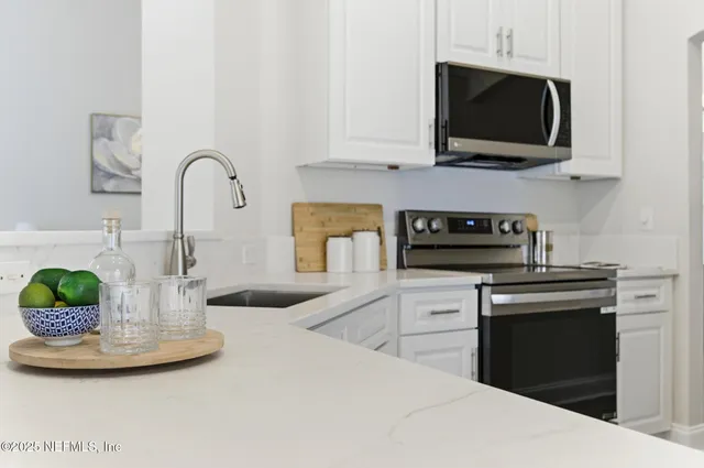 $660,000 | 701 Lake Stone Circle, Ponte Vedra Beach, FL 32082