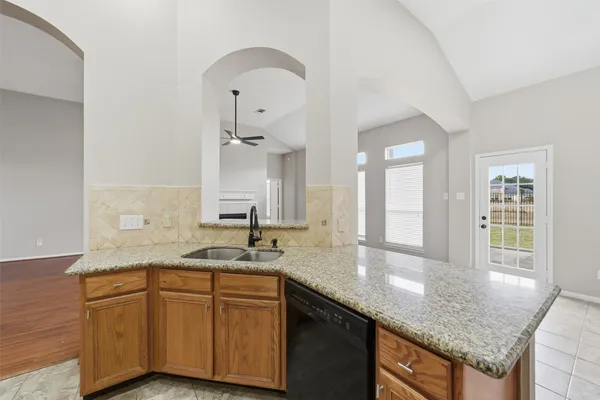 $2,350 | 11030 Desert Springs Circle, Houston, TX 77095