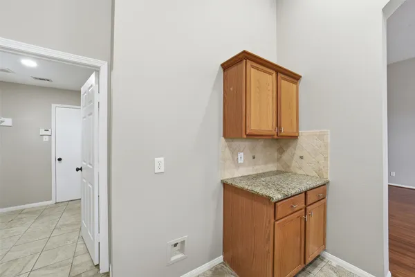 $2,350 | 11030 Desert Springs Circle, Houston, TX 77095
