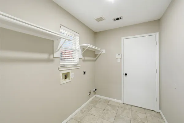 $2,350 | 11030 Desert Springs Circle, Houston, TX 77095